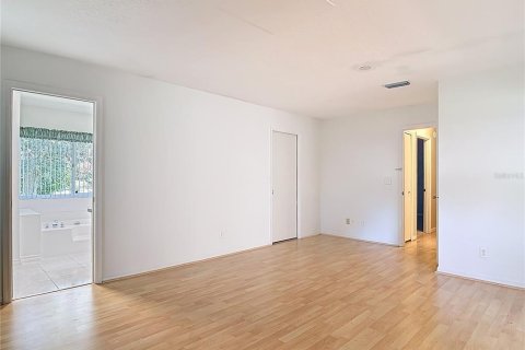 House in Leesburg, Florida 2 bedrooms, 167.22 sq.m. № 1918360 - photo 26