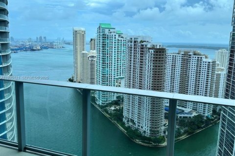 Снять в аренду кондоминиум в Майами, Флорида 2 спальни, 139.35м2, № 1983750 - фото 1