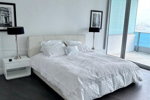 Снять в аренду кондоминиум в Майами, Флорида 2 спальни, 139.35м2, № 1983750 - фото 3