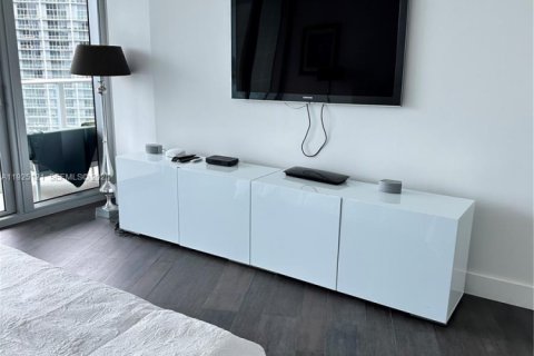 Снять в аренду кондоминиум в Майами, Флорида 2 спальни, 139.35м2, № 1983750 - фото 4