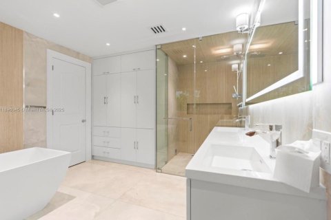 Villa ou maison à vendre à Boca Raton, Floride: 4 chambres, 333.7 m2 № 1948583 - photo 17