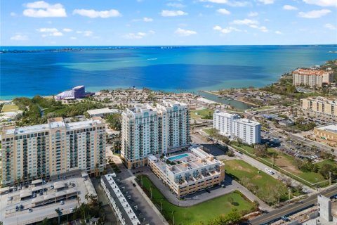Condo in Sarasota, Florida, 2 bedrooms  № 2093070 - photo 3