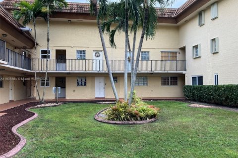 Condominio en alquiler en Miami, Florida, 1 dormitorio, 74.41 m2 № 1966313 - foto 12