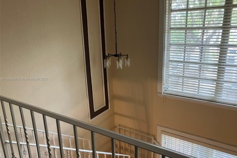 Condominio en alquiler en Miami, Florida, 1 dormitorio, 74.41 m2 № 1966313 - foto 26