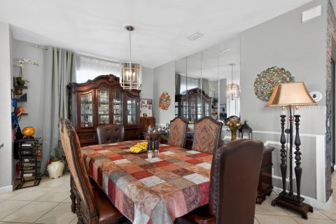 House in Port St. Lucie, Florida 4 bedrooms, 254.83 sq.m. № 2146326 - photo 13