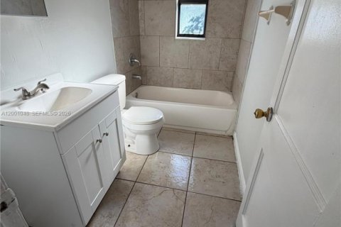 Снять в аренду виллу или дом в Джэксонвилл, Флорида 2 спальни, 91.04м2, № 2065331 - фото 7