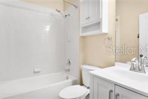 Villa ou maison à louer à Oviedo, Floride: 5 chambres, 253.81 m2 № 2115145 - photo 14