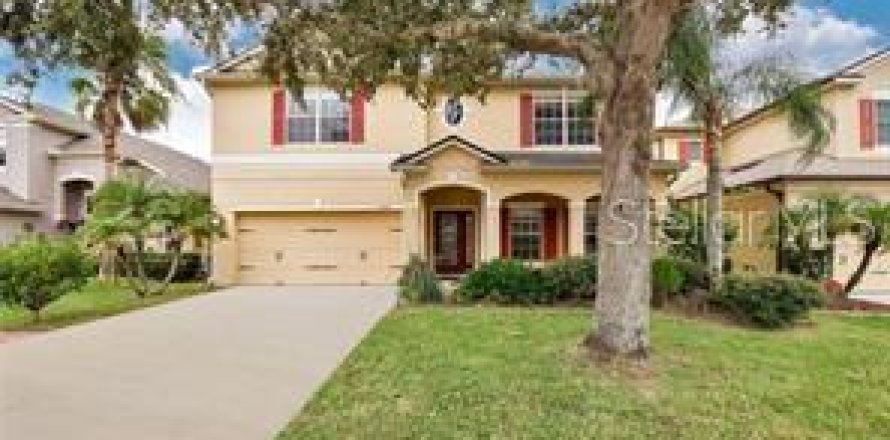 Villa ou maison à Oviedo, Floride 5 chambres, 253.81 m2 № 2115145