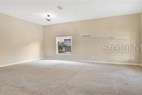Villa ou maison à louer à Oviedo, Floride: 5 chambres, 253.81 m2 № 2115145 - photo 4