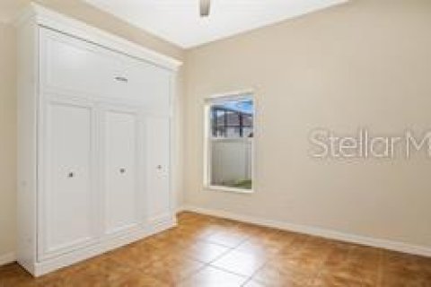 Villa ou maison à louer à Oviedo, Floride: 5 chambres, 253.81 m2 № 2115145 - photo 16