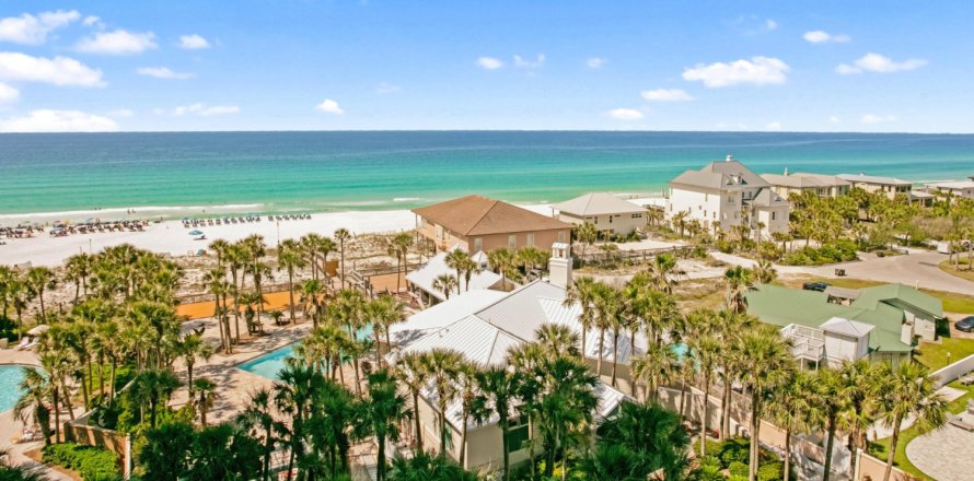 Condominio en Miramar Beach, Florida, 2 dormitorios № 561480