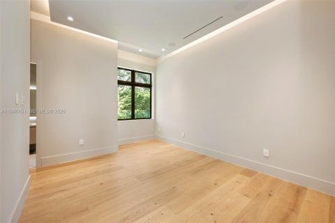 House in Pinecrest, Florida 7 bedrooms, 636.01 sq.m. № 2003038 - photo 22