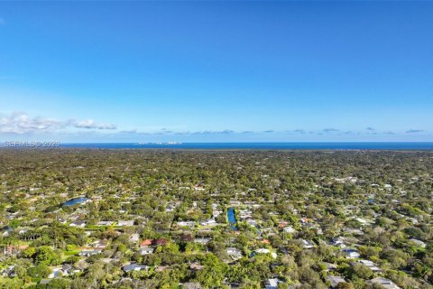 House in Pinecrest, Florida 7 bedrooms, 636.01 sq.m. № 2003038 - photo 7