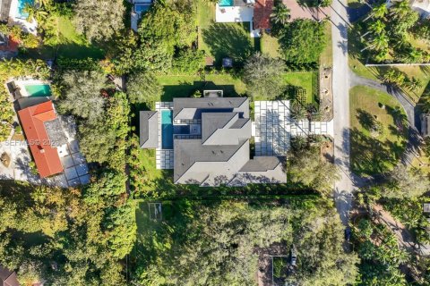 House in Pinecrest, Florida 7 bedrooms, 636.01 sq.m. № 2003038 - photo 8