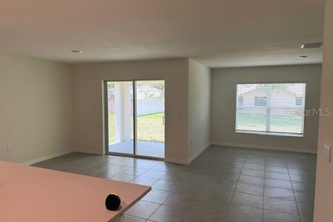 Casa en alquiler en Spring Hill, Florida, 4 dormitorios, 169.83 m2 № 1805841 - foto 4