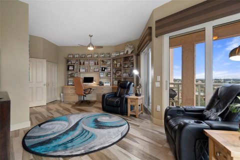 Condo in Saint Petersburg, Florida, 3 bedrooms  № 1720907 - photo 29