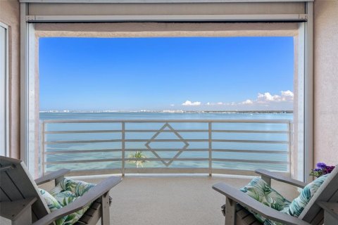 Condo in Saint Petersburg, Florida, 3 bedrooms  № 1720907 - photo 18
