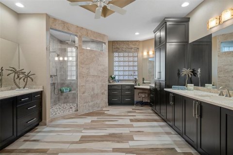 Condo in Saint Petersburg, Florida, 3 bedrooms  № 1720907 - photo 21