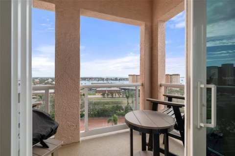 Condo in Saint Petersburg, Florida, 3 bedrooms  № 1720907 - photo 30