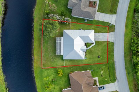 Villa ou maison à vendre à Port St. Lucie, Floride: 3 chambres, 153.94 m2 № 2188188 - photo 9