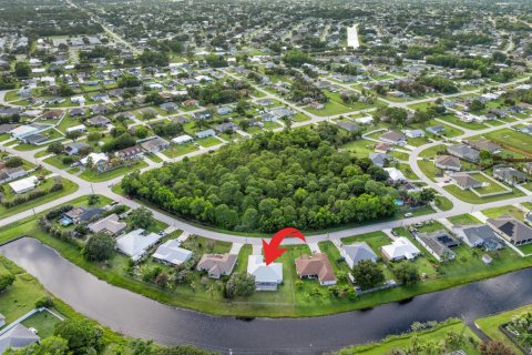 Villa ou maison à vendre à Port St. Lucie, Floride: 3 chambres, 153.94 m2 № 2188188 - photo 3