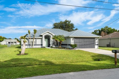 Villa ou maison à vendre à Port St. Lucie, Floride: 3 chambres, 153.94 m2 № 2188188 - photo 4