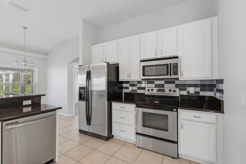 Villa ou maison à vendre à Port St. Lucie, Floride: 3 chambres, 153.94 m2 № 2188188 - photo 27