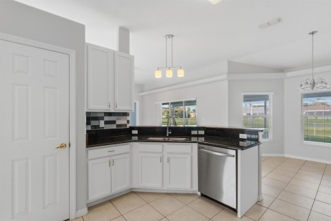 Villa ou maison à vendre à Port St. Lucie, Floride: 3 chambres, 153.94 m2 № 2188188 - photo 28