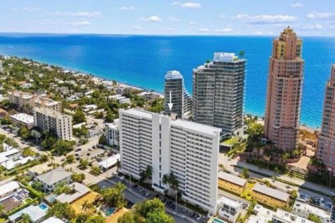 Condominio en Fort Lauderdale, Florida, 2 dormitorios № 2078610