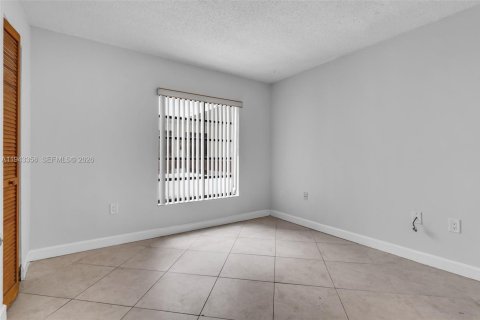 Copropriété à vendre à Miami, Floride: 2 chambres, 89.65 m2 № 2001304 - photo 14