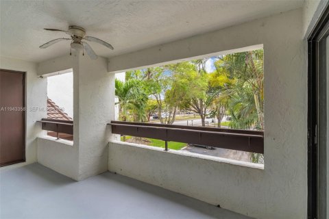 Copropriété à vendre à Miami, Floride: 2 chambres, 89.65 m2 № 2001304 - photo 11