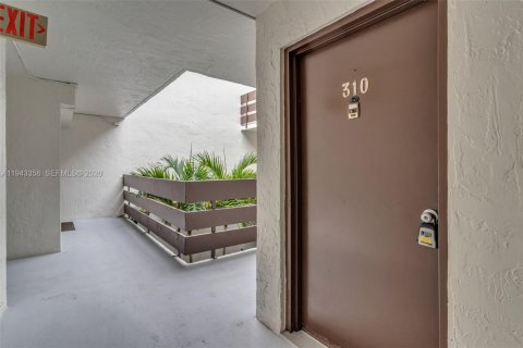 Copropriété à vendre à Miami, Floride: 2 chambres, 89.65 m2 № 2001304 - photo 30