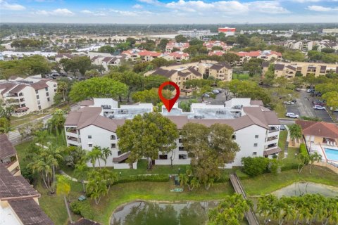 Copropriété à vendre à Miami, Floride: 2 chambres, 89.65 m2 № 2001304 - photo 6