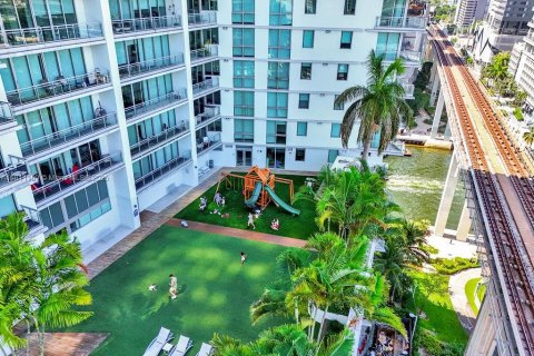 Condo in Miami, Florida, 2 bedrooms  № 1874737 - photo 16