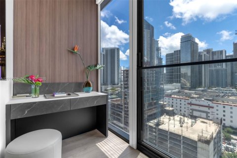 Condo in Miami, Florida, 2 bedrooms № 2075512 - photo 27