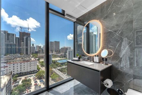 Condo in Miami, Florida, 2 bedrooms № 2075512 - photo 21