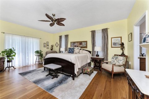 House in Port Charlotte, Florida 4 bedrooms, 216 sq.m. № 2115910 - photo 20
