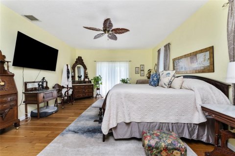 House in Port Charlotte, Florida 4 bedrooms, 216 sq.m. № 2115910 - photo 21