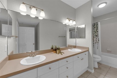 Condo in Kissimmee, Florida, 3 bedrooms  № 1558635 - photo 17