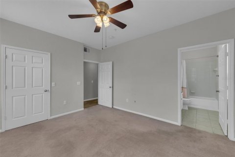 Condo in Kissimmee, Florida, 3 bedrooms  № 1558635 - photo 23