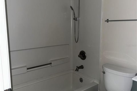 Copropriété à louer à Winter Park, Floride: 2 chambres, 78.04 m2 № 2349257 - photo 9