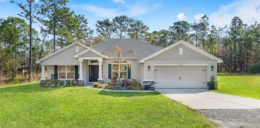 Villa ou maison à Brooksville, Floride 4 chambres, 212.56 m2 № 2142491