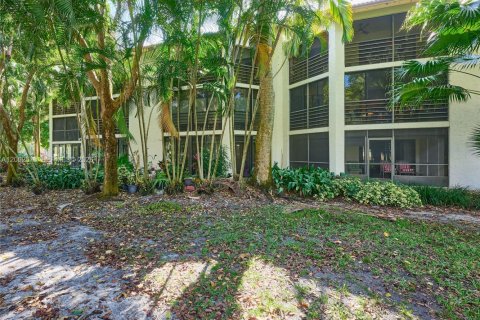 Condo in Boynton Beach, Florida, 2 bedrooms № 2170354 - photo 17