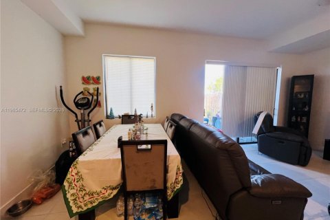 Adosado en venta en Homestead, Florida, 3 dormitorios, 135.45 m2 № 2027346 - foto 14