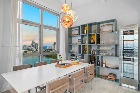 Condo in Miami Beach, Florida, 3 bedrooms  № 1660158 - photo 6
