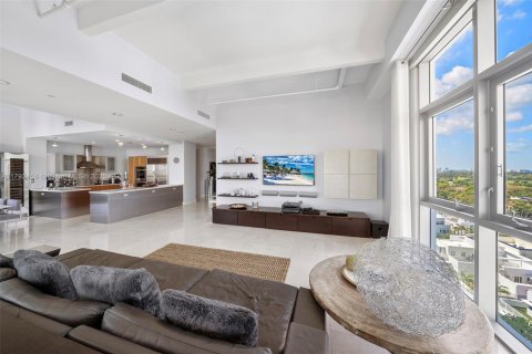 Condo in Miami Beach, Florida, 3 bedrooms  № 1660158 - photo 13