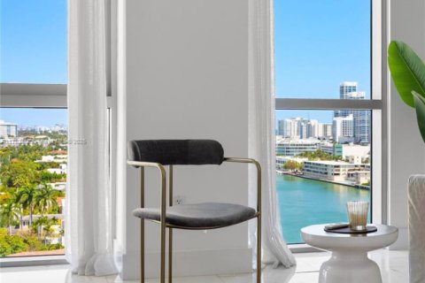 Condo in Miami Beach, Florida, 3 bedrooms  № 1660158 - photo 29