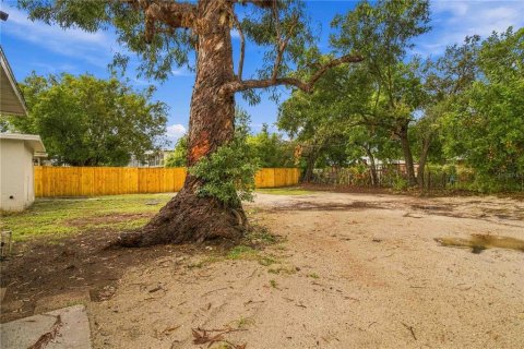 Immobilier commercial à vendre à Bradenton, Floride: 6 chambres, 175.59 m2 № 2413944 - photo 25