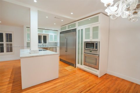 Villa ou maison à louer à Key Biscayne, Floride: 3 chambres, 130.34 m2 № 2036724 - photo 23