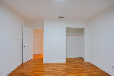 Villa ou maison à louer à Key Biscayne, Floride: 3 chambres, 130.34 m2 № 2036724 - photo 28